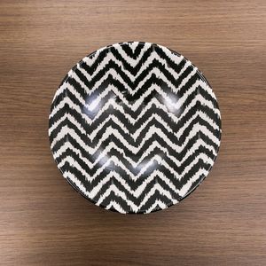 Prato Zig Zag