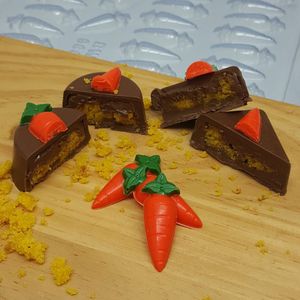 Forma de Chocolate Aplique Cenouras 24 Cavidades - Bwb