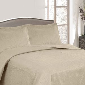 Colcha Queen Boutis Comfort com 2 Porta Travesseiros Bege - Beau Tissu