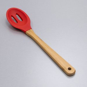 Colher de Silicone Perfurada Vermelha - Nativus