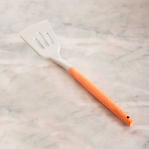 Espátula de Silicone com Cabo De Madeira 30cm Cinza - Mozcada